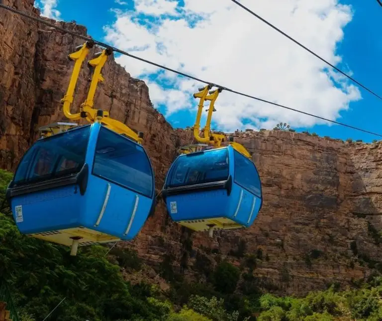 Al Habala Park: Ride the cable car, camp in nature, and enjoy family-friendly entertainment in this breathtaking mountainous park.