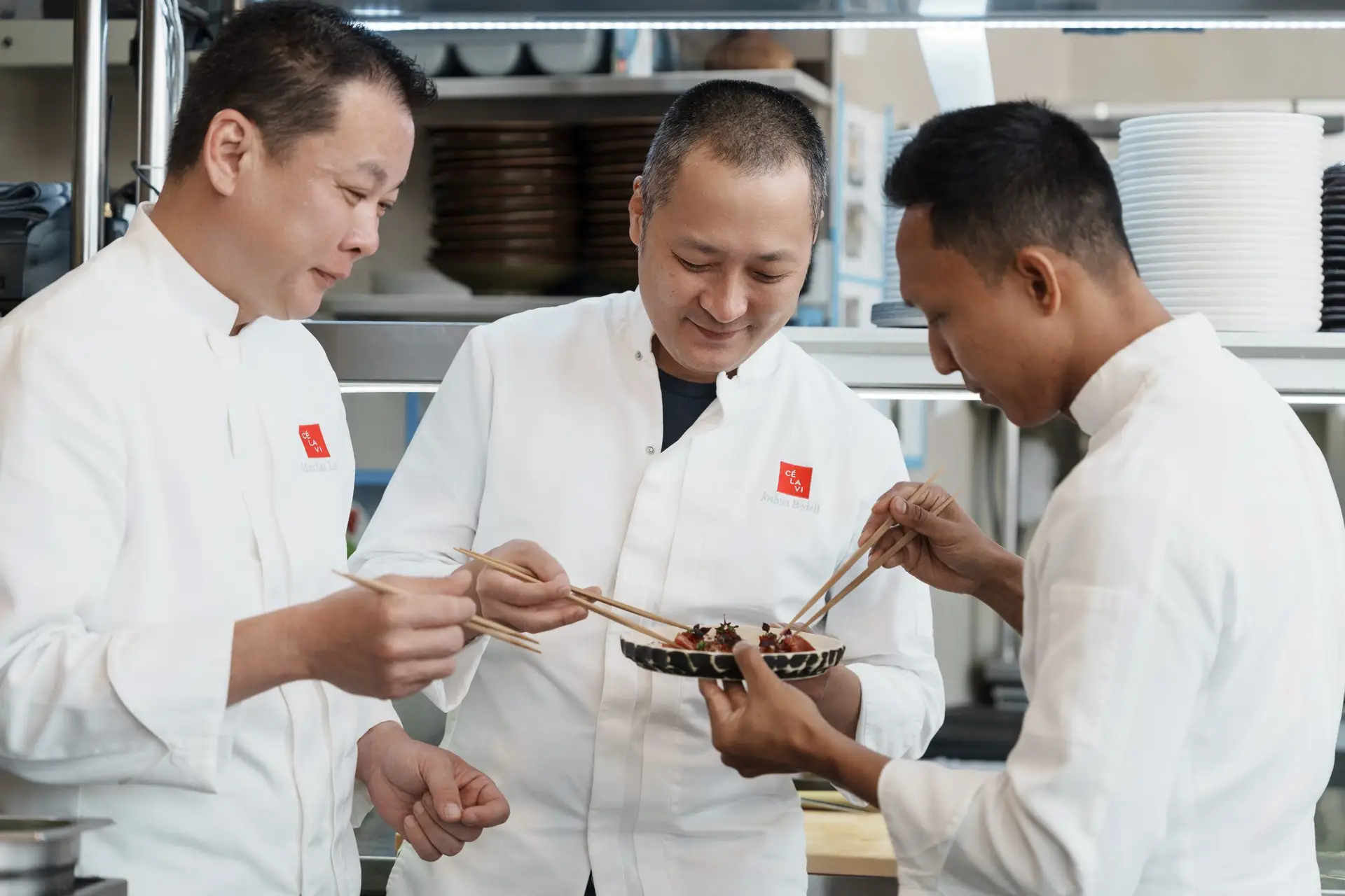 Chef Wai Mon (Dubai), Chef Joshua Bedell (Singapore), and Chef Ling Mon Chai (London) recently came together at CÉ LA VI Dubai to innovate. Get ready for an elevated dining experience!