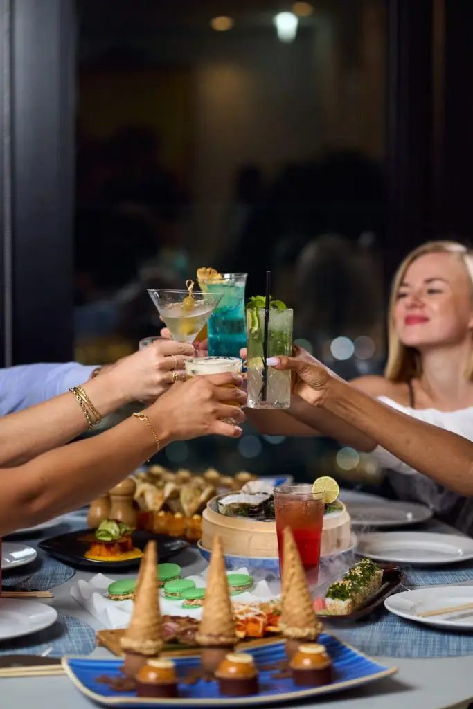 Uncover top dining deals and summer events at Paramount Hotel Midtown, Dubai. From Italian feasts to sky-high lounges, find your next F&B experience this season.