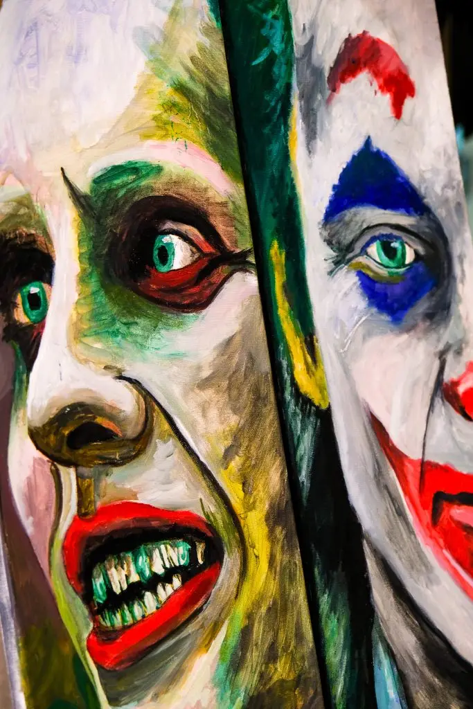 Media One Hotel Hosts Debut Dubai Artist Teachers Exhibition