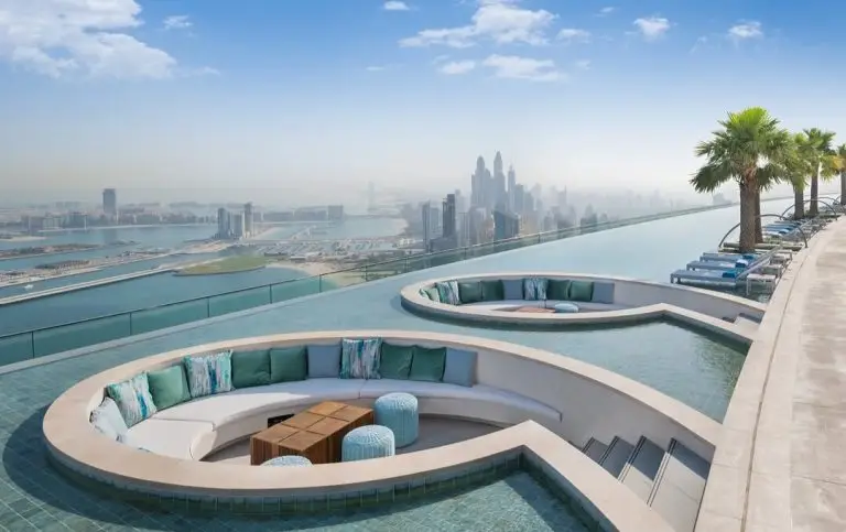 Discover Dubai's most stunning infinity pools! Float high above the city with breathtaking 360° views, thrilling glass bottoms, and luxurious experiences. Find your ultimate sky-high escape.