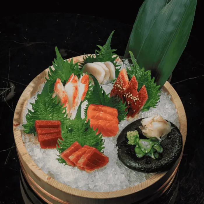 Narnia's inventive menu offers surprises like sushi without rice, and fish with white asparagus and cauliflower rice. Desserts include wagashi mochi and coconut “udon” pasta. Each dish pushes creative boundaries.
