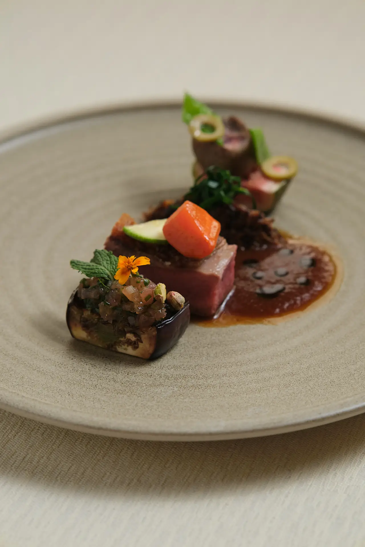 Discover Farmhouse by Syrco in Ras Al Khaimah. Experience the new seasonal menu of conscious cuisine, guided by Michelin-starred Chef Syrco Bakker's commitment to sustainability and epicurean flavours.