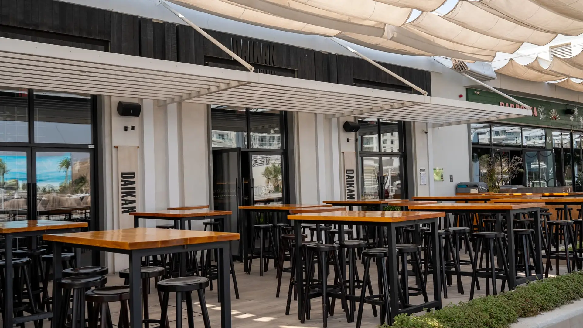 Yas Bay Waterfront welcomes outdoor dining season (Starting Nov 5), offering alfresco experiences at Paradiso, Asia Asia, The Trilogy, and more in Abu Dhabi.