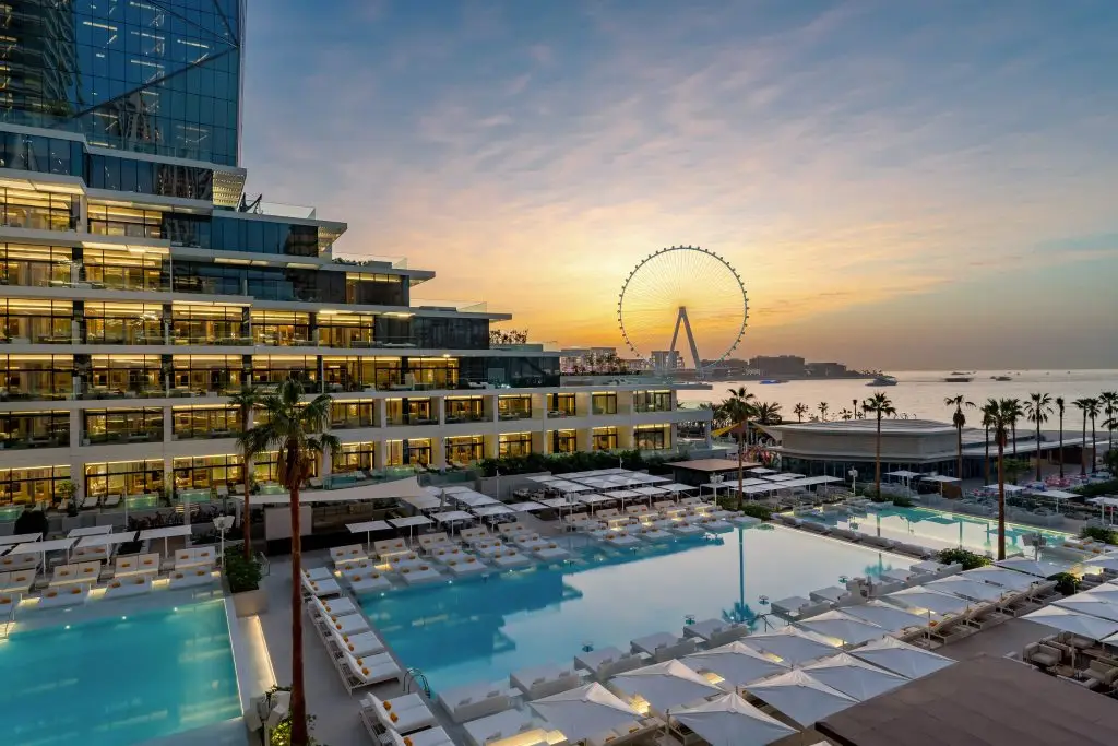 Celebrate UAE National Day at FIVE LUXE JBR (from AED 1,500). Enjoy Pacha ICONS events (Peggy Gou, Marco Carola), All-Inclusive dining, and luxury suites with private pools.