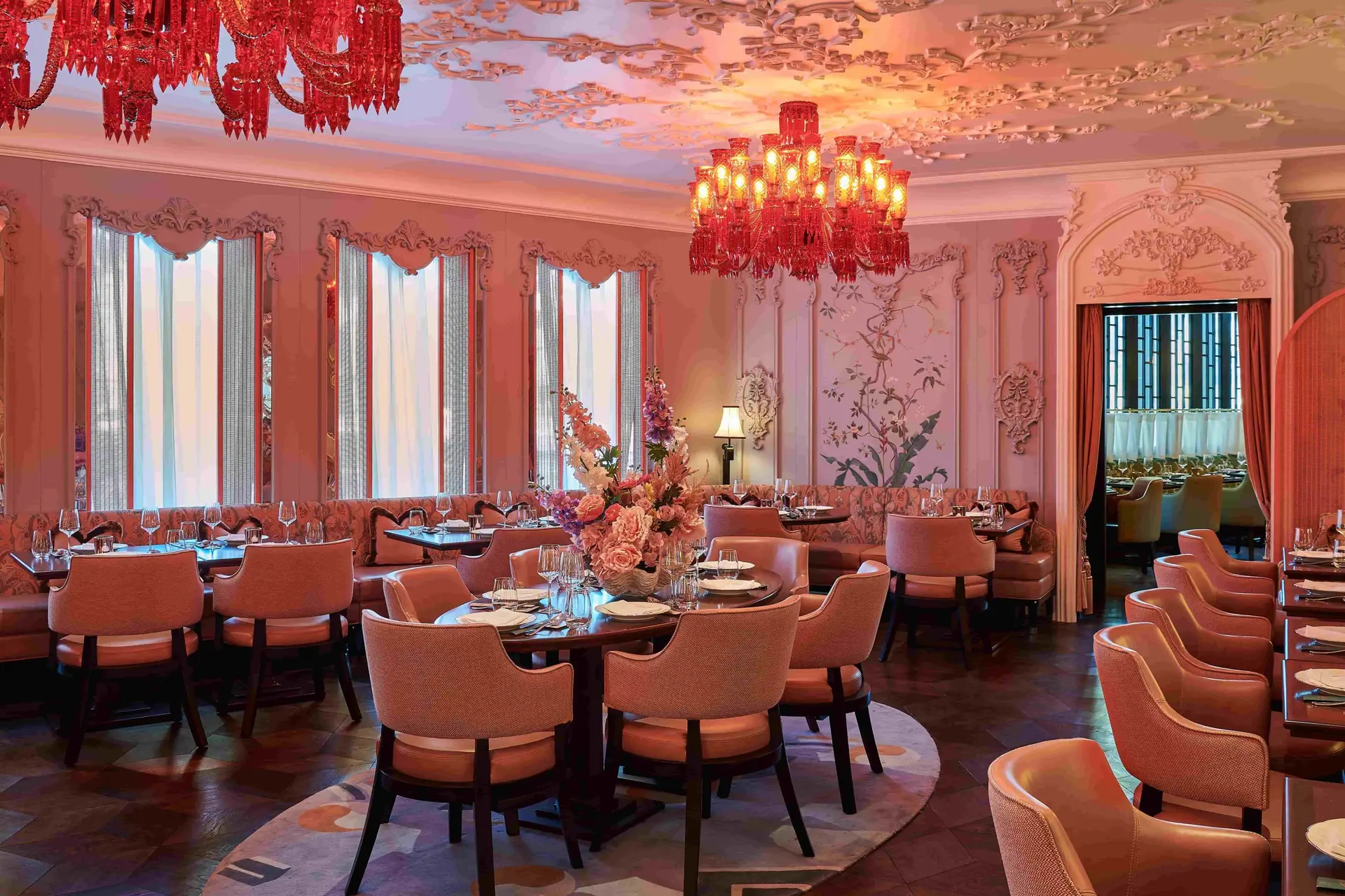 Experience the Dim Sum Dynasty Brunch at MìMì Meì Faìr (Saturdays, from AED 198). Indulge in unlimited dim sum and refined elegance in Downtown Dubai.