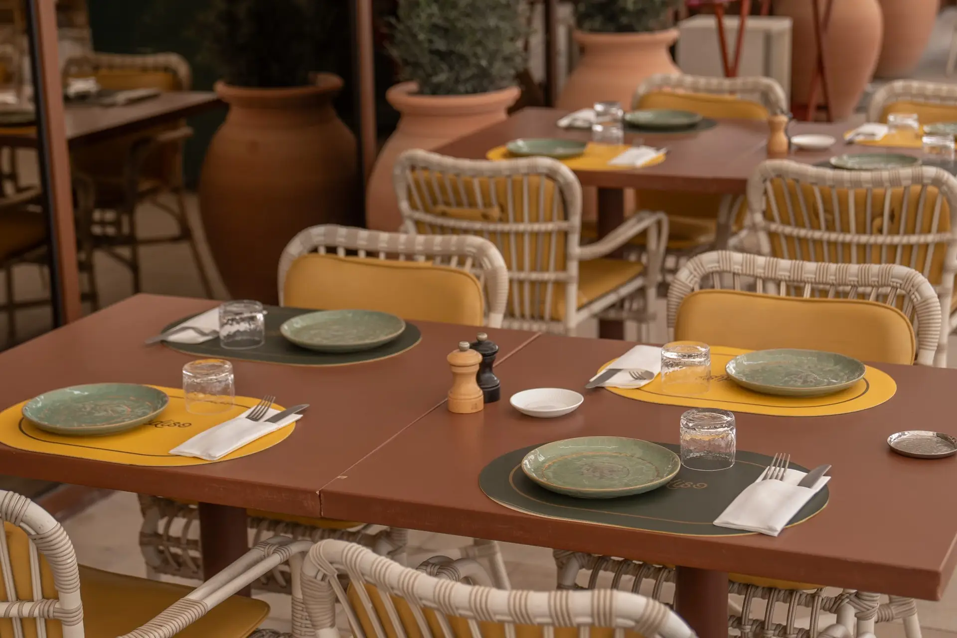 Yas Bay Waterfront welcomes outdoor dining season (Starting Nov 5), offering alfresco experiences at Paradiso, Asia Asia, The Trilogy, and more in Abu Dhabi.