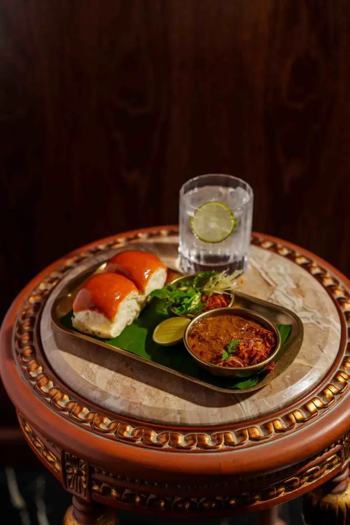 Viceroy’s Table launches its new Business Lunch (Mon–Sat, 12 PM–4 PM). Enjoy two or three courses of Begum’s Butter Chicken, Tikka, and more for only AED 100.