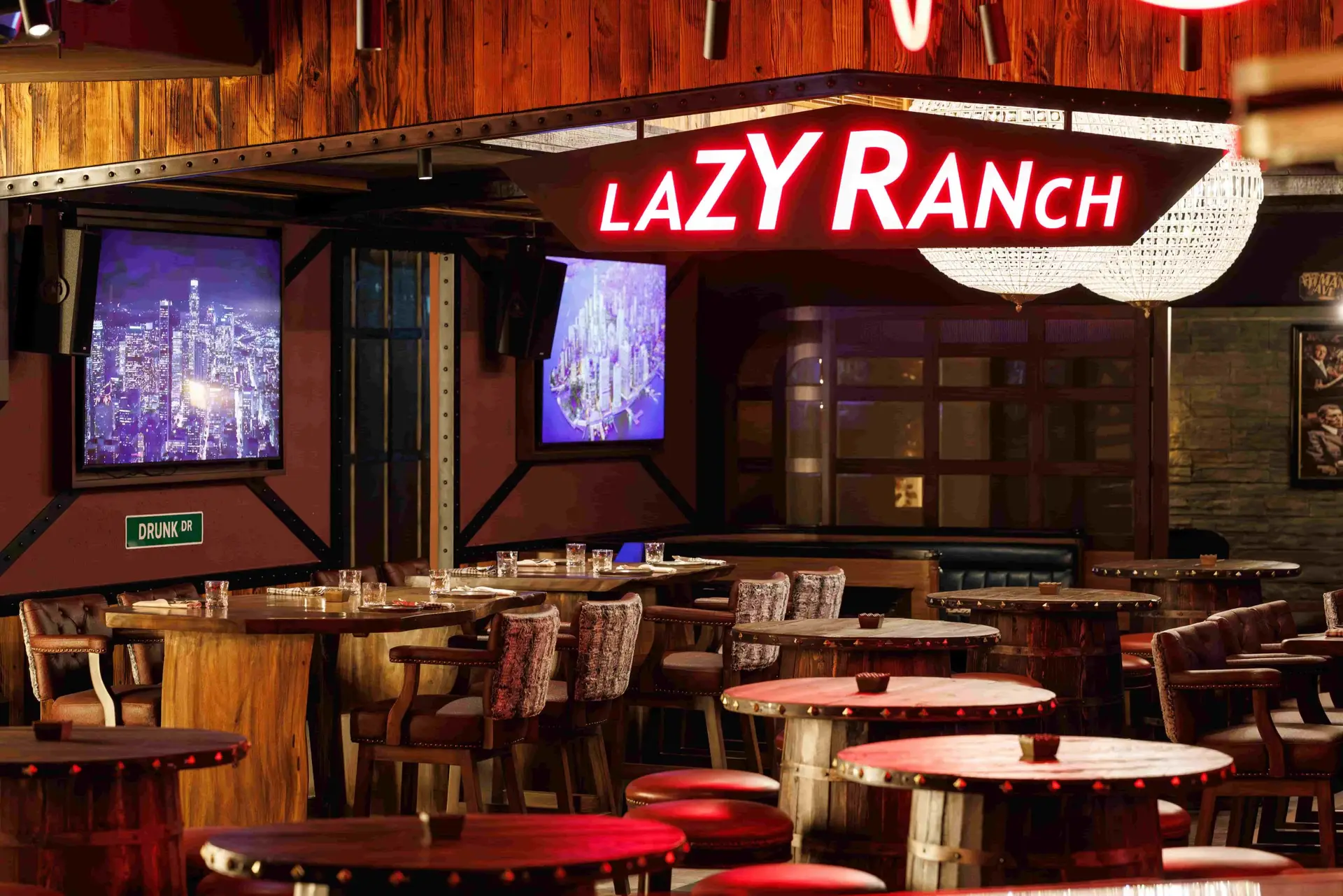 Rodeo Drive Ibn Battuta Gate introduces a new Tex-Mex Business Lunch (Mon-Fri) for only AED 69, featuring Tacos, Mac ‘n Cheese Croquettes, and the Southern Chick Burger.