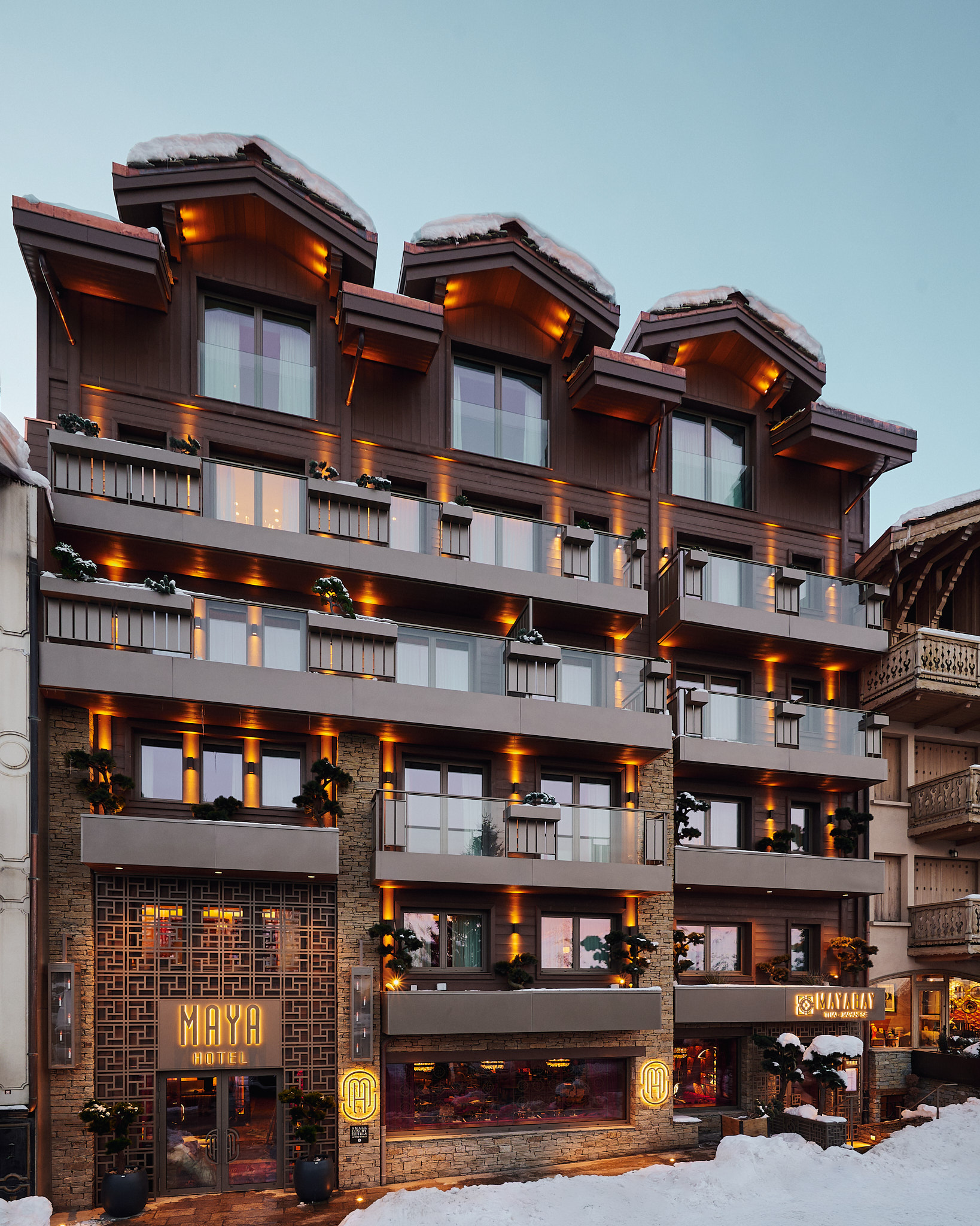 Discover Maya Hotel Courchevel 1850, the newest luxury boutique hotel in the French Alps. Featuring Lalique suites, MayaBay fusion dining, and Japanese-inspired wellness.