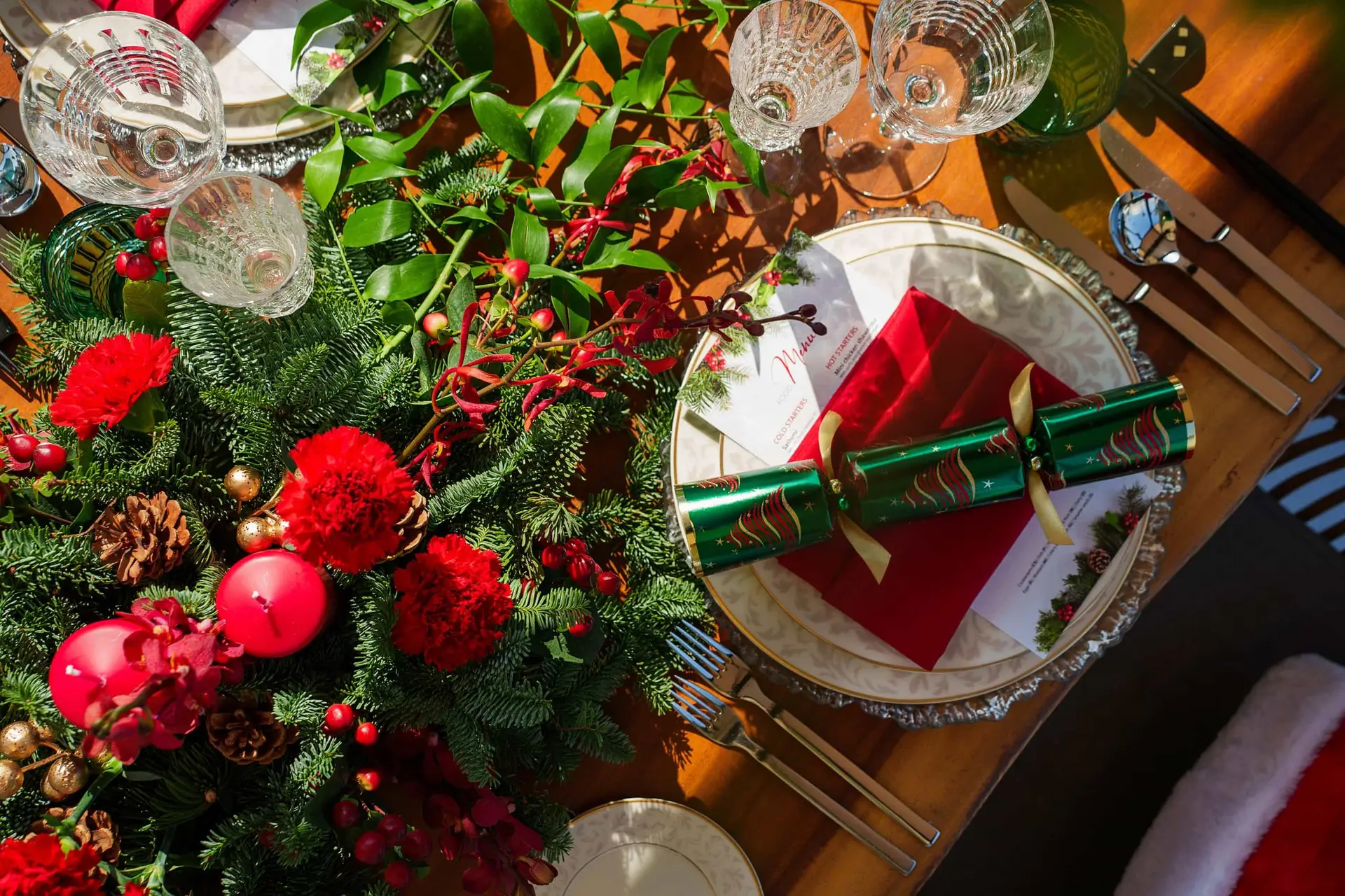 JA Beach Hotel and JA Palm Tree Court announce an exclusive festive collaboration with Villeroy & Boch, featuring a premium Christmas Brunch and elegant décor in Dubai.