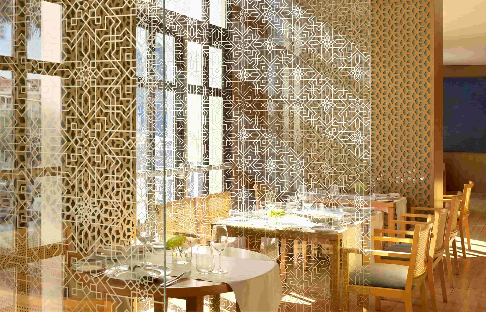 Explore Abu Dhabi's premier dining destinations, from the Michelin-selected NIRI and Li Jiang to the vibrant Barbossa at Yas Bay. Discover the city's finest luxury F&B.