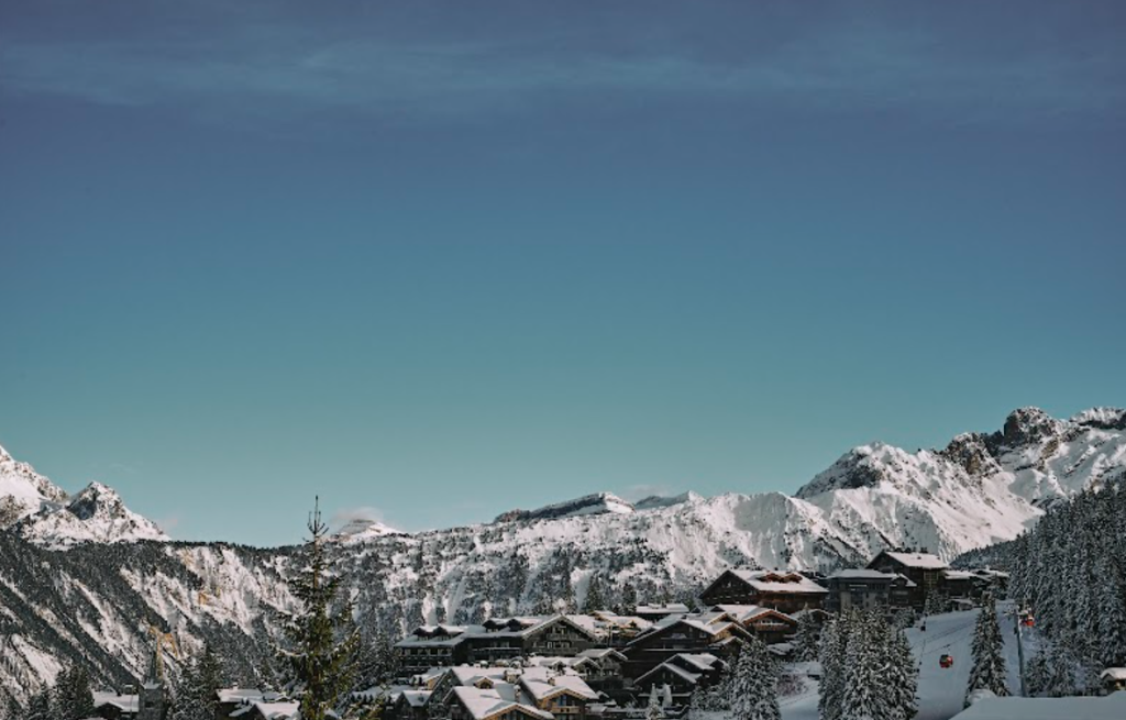 Discover Maya Hotel Courchevel 1850, the newest luxury boutique hotel in the French Alps. Featuring Lalique suites, MayaBay fusion dining, and Japanese-inspired wellness.