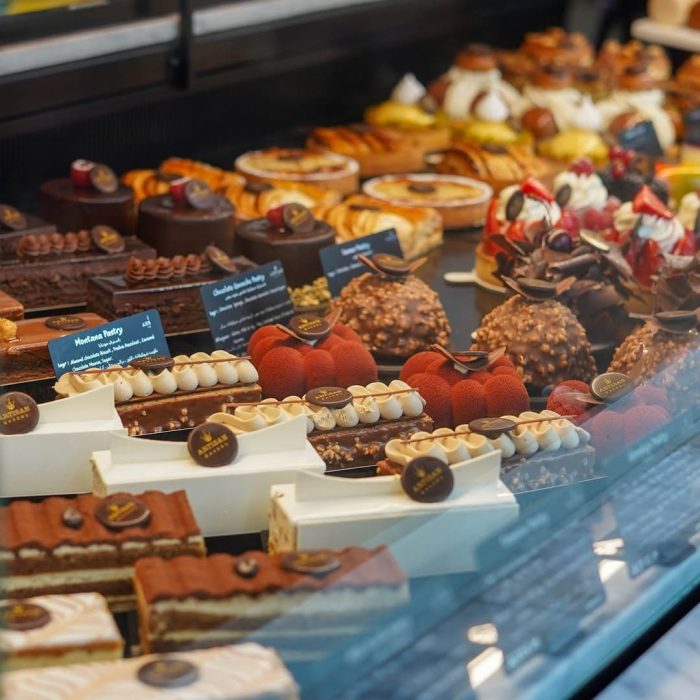 Explore the reimagined Artisan Bakers at The Garden Concept. A refined Dubai café offering artisanal sourdough, live baking, and a serene garden-inspired atmosphere.