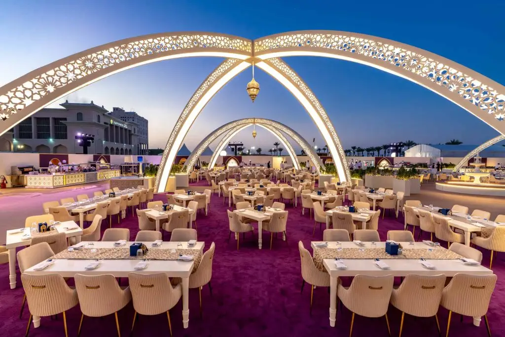 Celebrate Ramadan 2026 at the Asateer Tent, Atlantis The Palm. Experience rotating themed Iftar buffets and à la carte Suhoor with stunning views of the Dubai skyline.