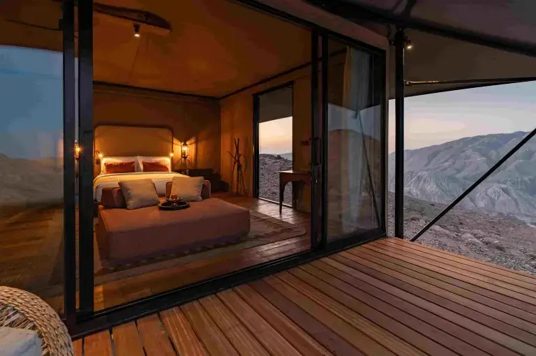 Discover Parvara, Fujairah’s exclusive mountain sanctuary on Jabal al-Hamri. Experience the "Art of Disappearance" through digital detox, wadi walks, and soulful mountain luxury.