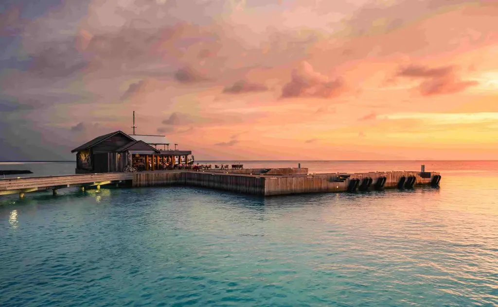 InterContinental Maldives Maamunagau Resort launches the Solo Serenity collection. Experience luxury solo travel with floating breakfasts, AVI Spa wellness journeys, and private beach cinemas.