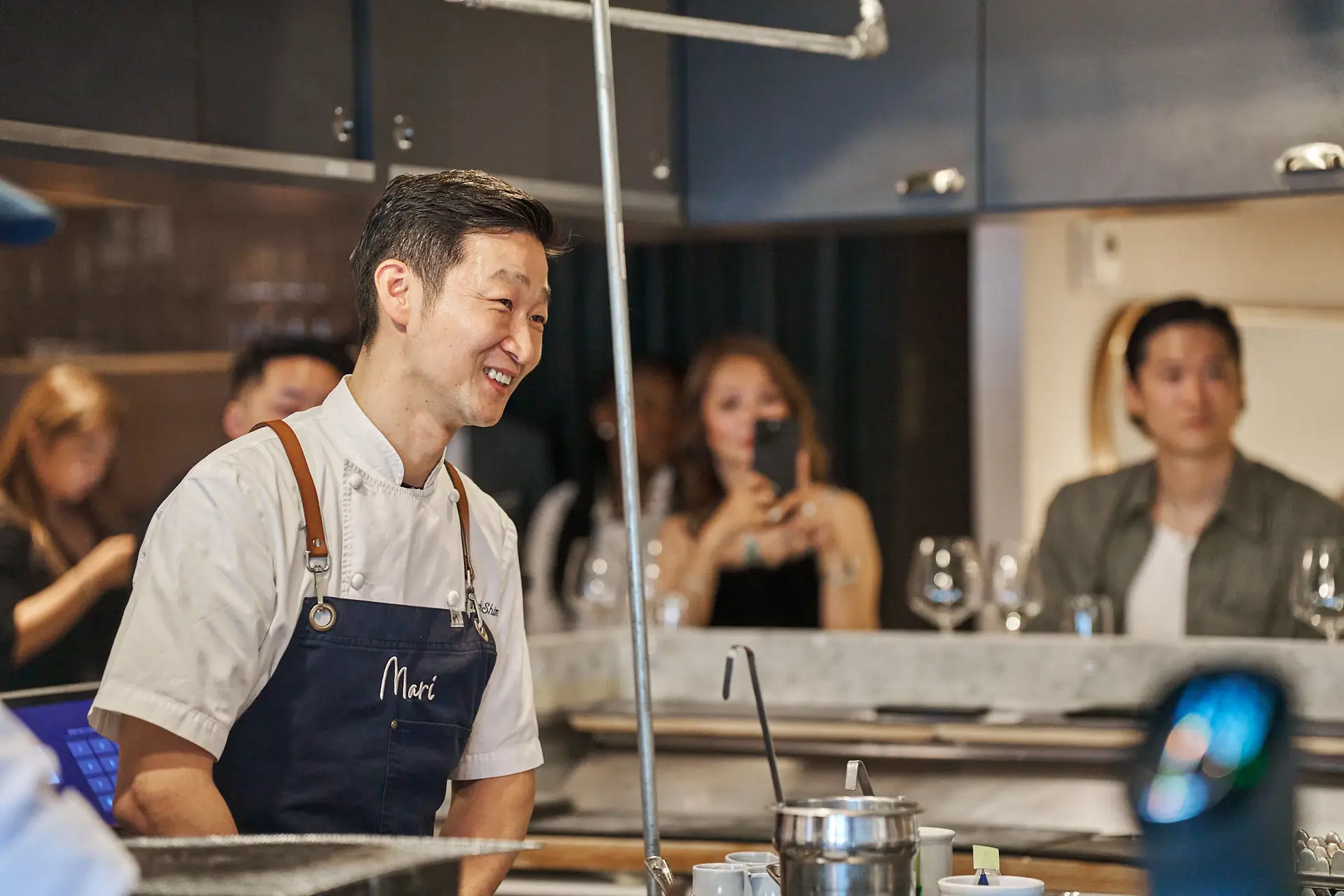 Chef Sungchul Shim of Michelin-starred Mari NYC debuts at HANU, St. Regis Gardens on 21-22 January. Experience a 15-course Korean menu in an intimate Dubai setting.