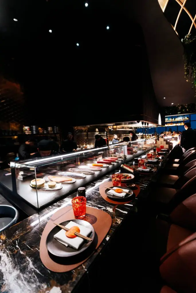 SUSHISAMBA Dubai debuts SAMBA SOCIAL, a new Thursday night ritual featuring Brazilian samba dancers, live percussion, and tri-cultural Japanese-Brazilian-Peruvian cuisine.